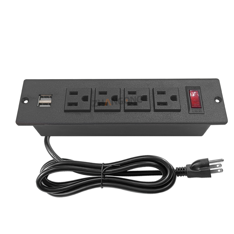 四位美标+过载开关+2USB 黑色