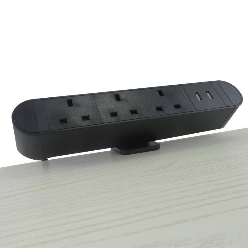 方圆款桌夹3位英标+双USB电源接口